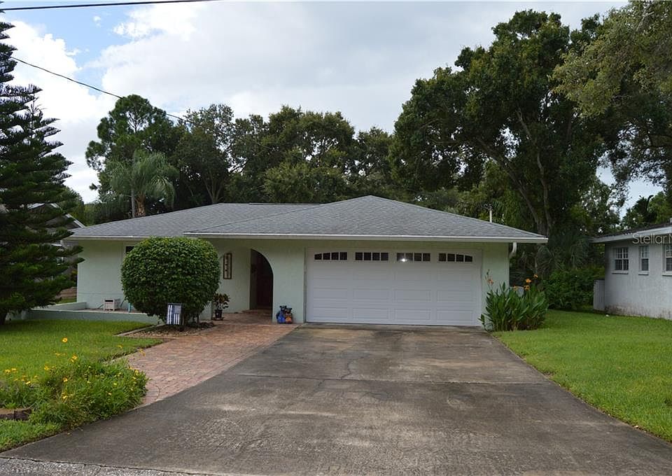 1st image of 1219 Saint Andrews Dr