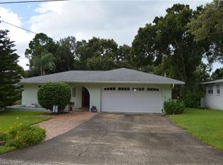 1219 Saint Andrews Dr, Dunedin, FL 34698
