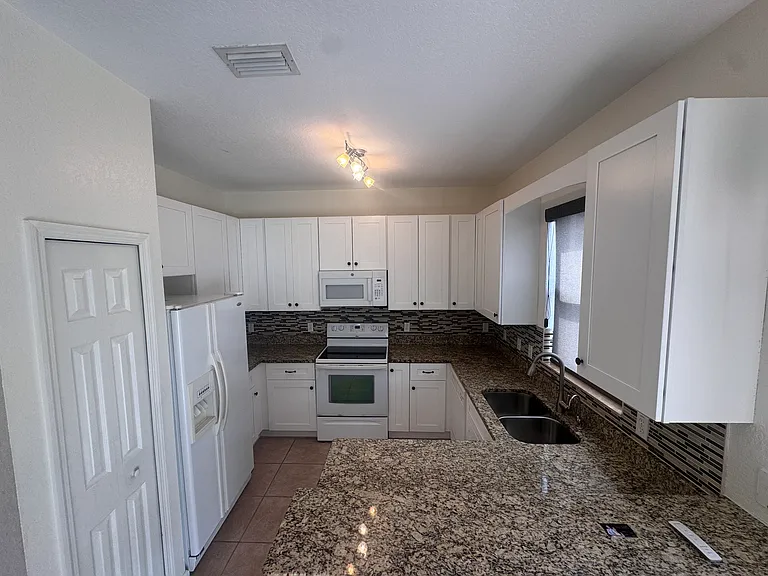 3469 Allegra Cir — Photo 7