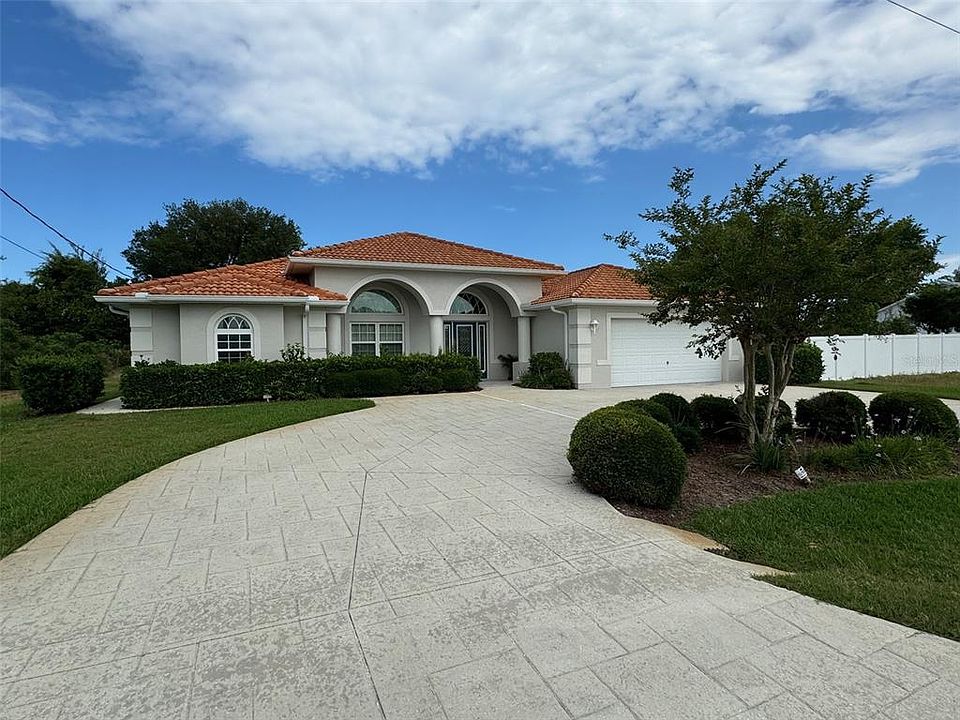 1st image of 3 Fairchild Ln