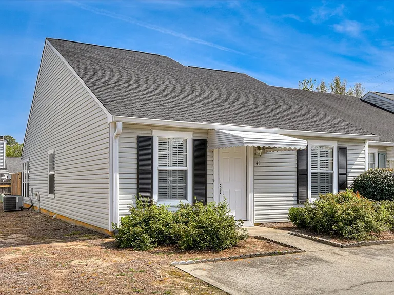 41 Innisbrook Dr #1 — Photo 27