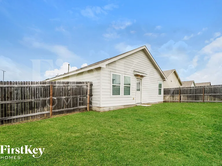 2402 Double Oak Dr — Photo 18