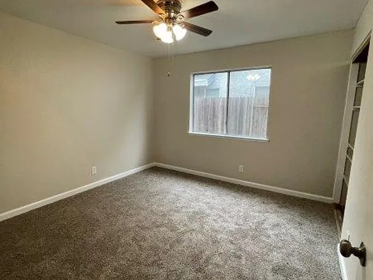6505 Fuego Way — Photo 14