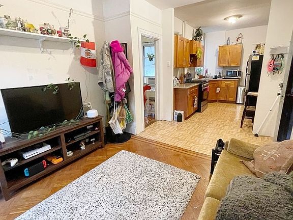 4th image of 31-72 36th St #1F