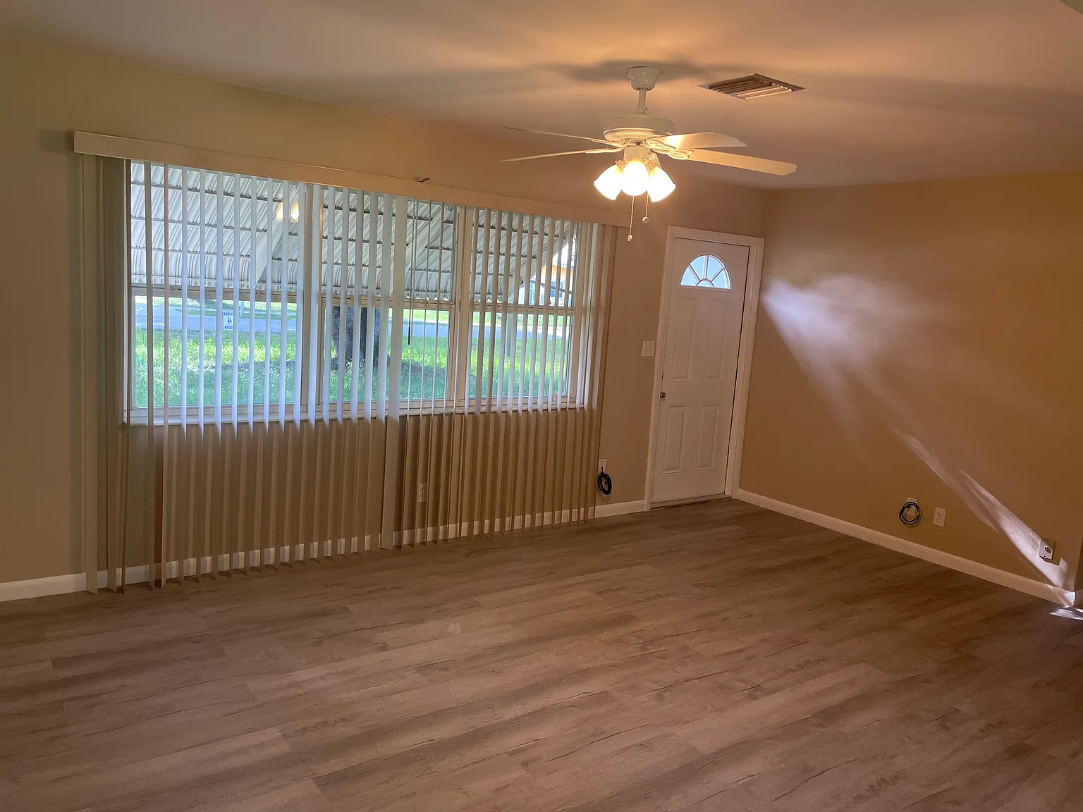 Fort Myers Single Family Home — Photo 2