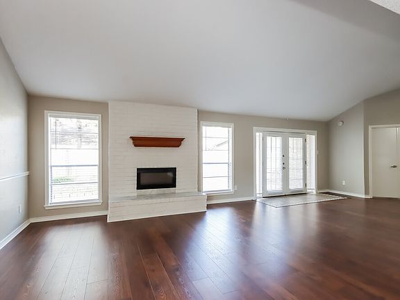 5th image of 2903 Whispering Springs Dr
