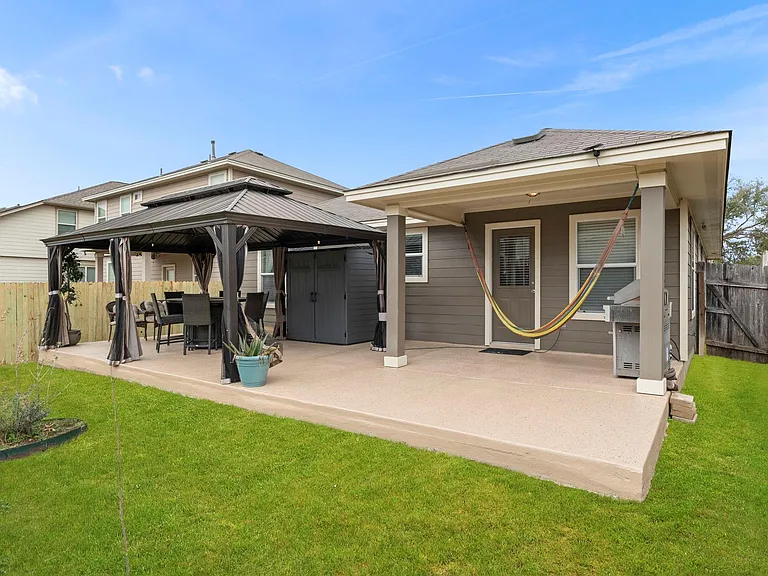 9426 Palomino Path — Photo 3