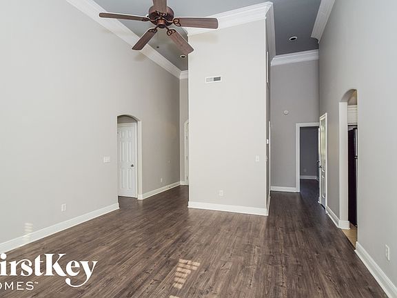 3rd image of 317 Waterford Cove Trl