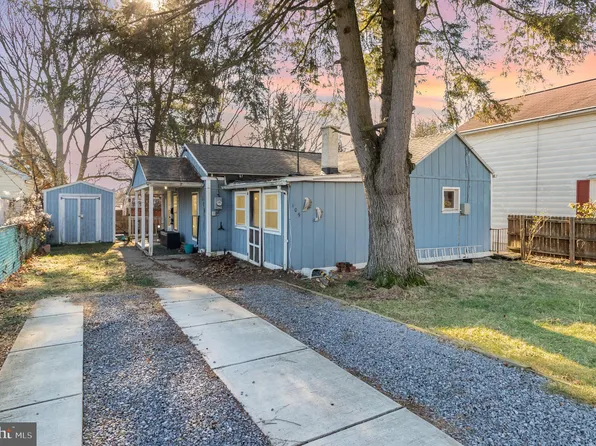 109 S Enola Dr, Enola, PA 17025