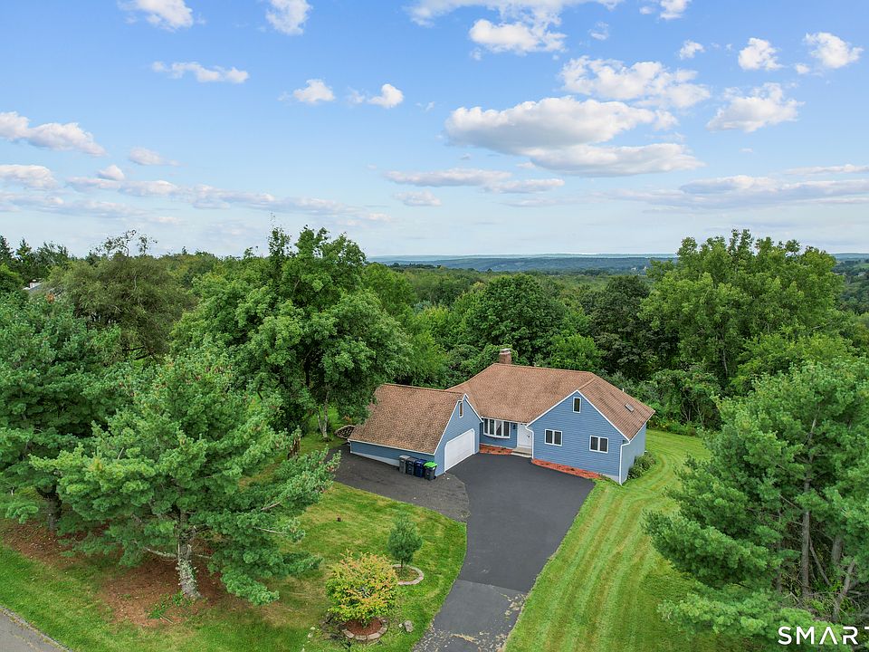 1st image of 4 Bayview Circle