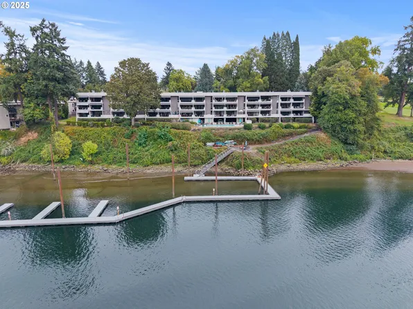 790 SE Webber St Unit 104, Portland, OR 97202