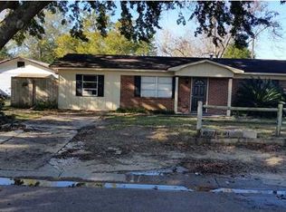 553 Hopi St, Chickasaw, AL 36611