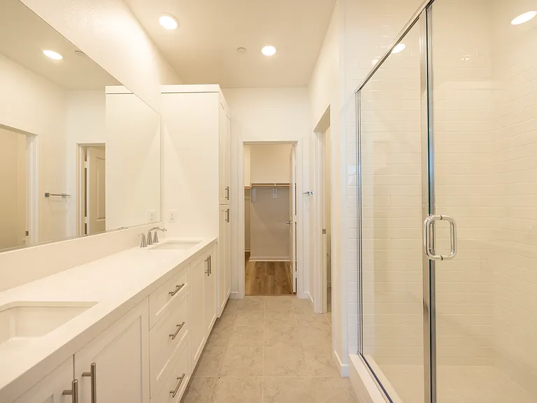 22007 Florence Cir — Photo 14
