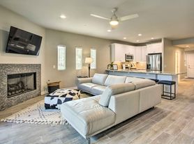 6145 E Cave Creek Rd, Cave Creek, AZ