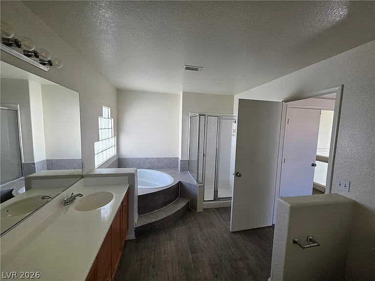 8829 Cornwall Glen Ave — Photo 61