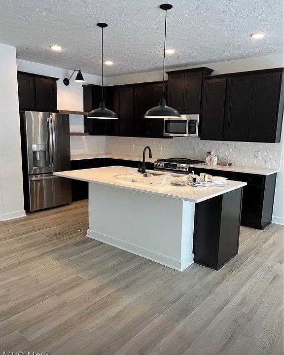 2nd image of 619 Cedarwood Trl