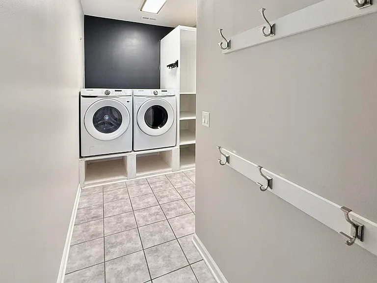 4604 Miller Dr — Photo 39