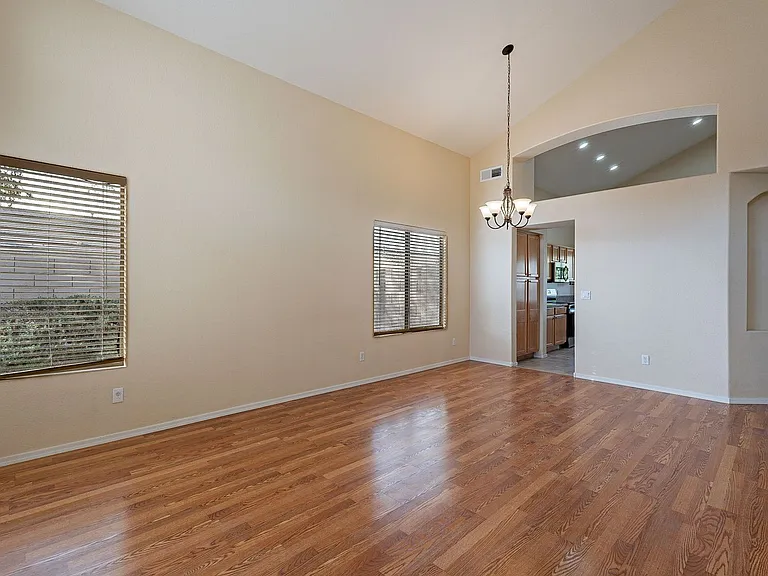 20434 N 92nd Ln — Photo 7