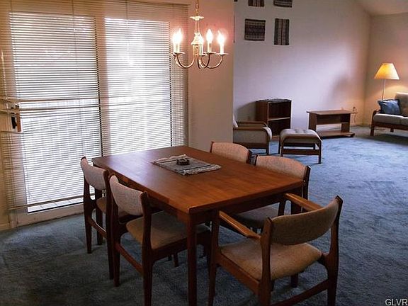 5th image of 602 Briarwood Dr #B