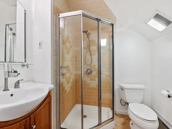 17-19 Columbia Terrace image 15 of 25