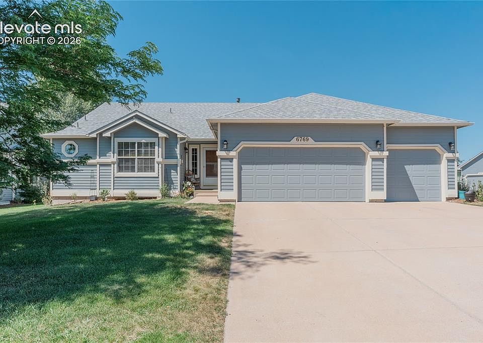 1st image of 6769 Showhorse Ct