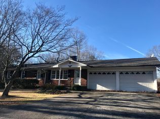 823 Amys Rd, Clarkesville, GA 30523