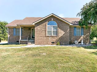 5860 Holy Cross Rd, Loretto, KY 40037