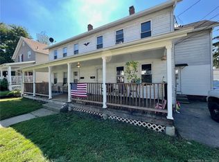 18 Green Ave, Jewett City, CT 06351