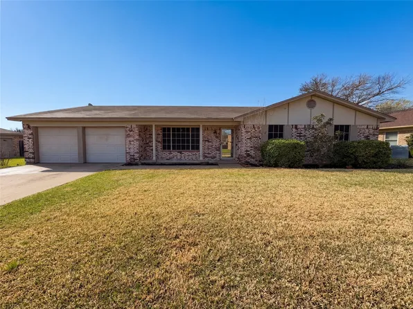 6286 Shirley Dr, North Richland Hills, TX 76180