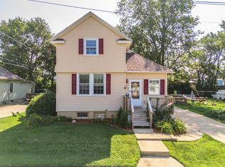 818 Bunn St, Bloomington, IL