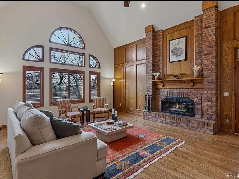 5 Tamarade Dr — Photo 23