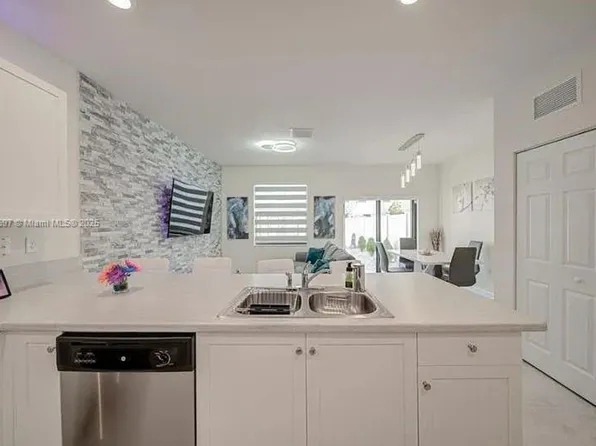 3371 W 106th Ter #0, Hialeah, FL 33018