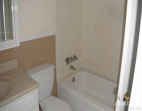 5th image of 9 Bailey Ct