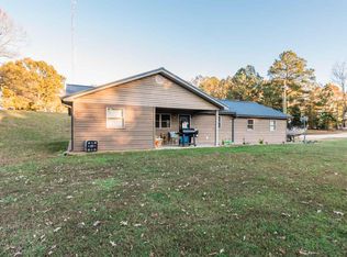 844 Camden Rd, Parsons, TN 38363