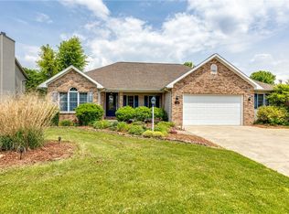 908 N Northwood Dr, Effingham, IL 62401