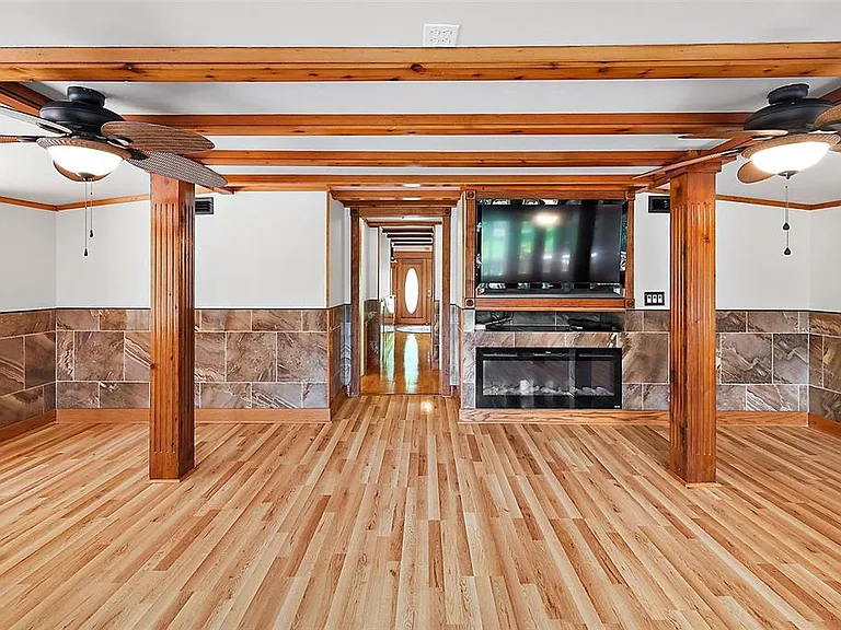 507 Lakeshore Dr — Photo 29