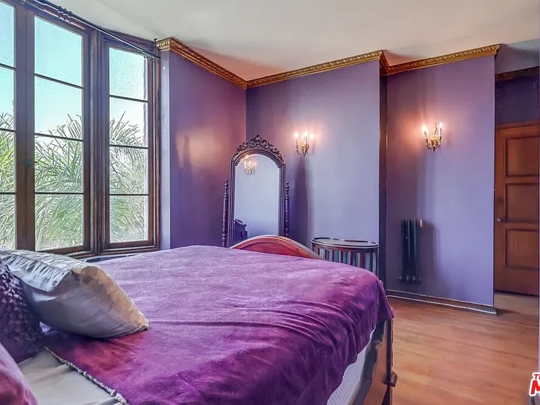 642 S Bronson Ave #207 — Photo 49