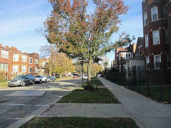 5th image of 7649 S May St