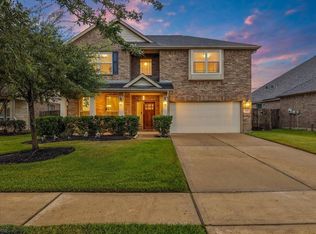 18111 Russett Green Dr, Tomball, TX 77377