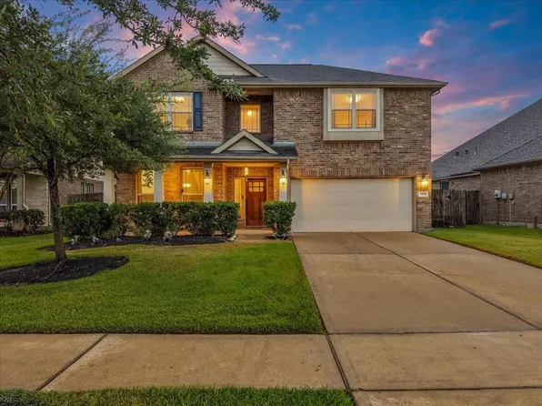 18111 Russett Green Dr, Tomball, TX 77377