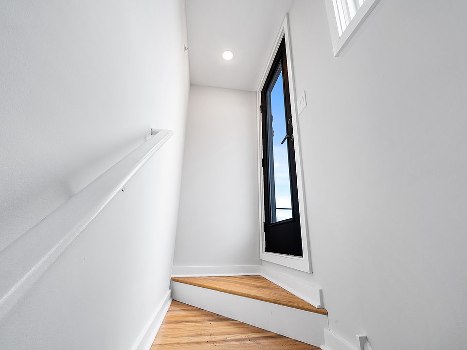 1st image of 7040 Pipers Glen Way #2