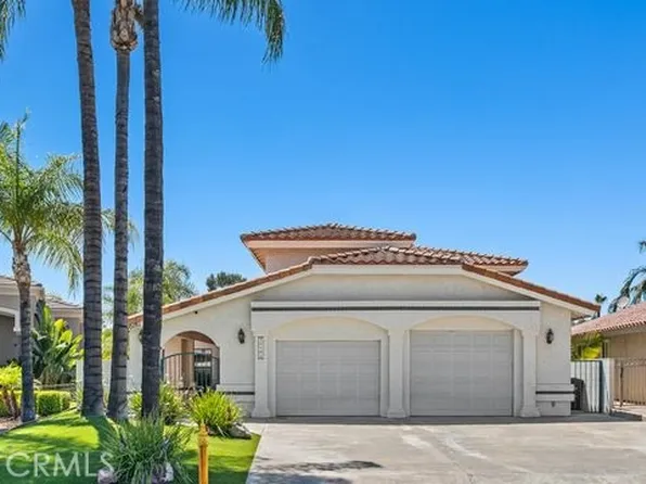 30181 Swan Point Dr, Canyon Lake, CA 92587