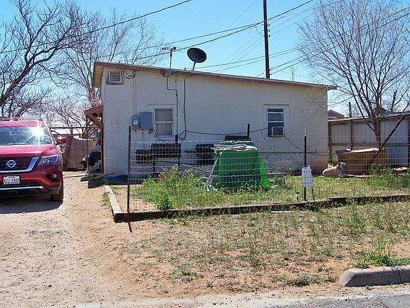 2nd image of 301 SW Avenue H #303