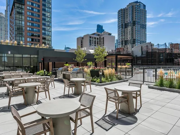 155 Bay Street image 32 of 44