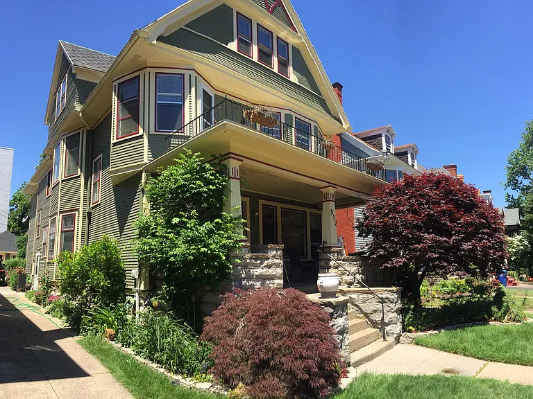 512 Linwood Ave #1 — Photo 1