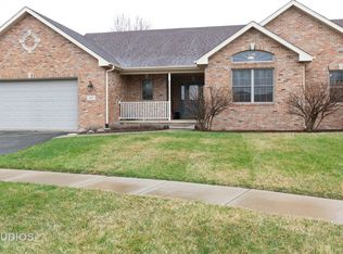 167 Abbey Ln, Sycamore, IL 60178