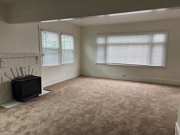 3rd image of 1052 E Broadway