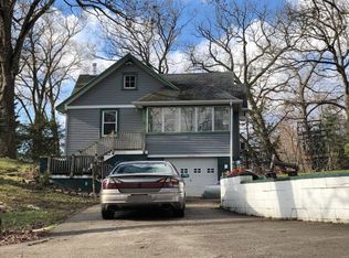 34315 Honey Ln, Burlington, WI 53105