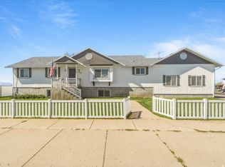 1055 S 1000 W, Clearfield, UT 84015