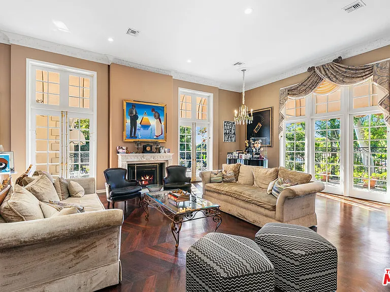 1118 San Ysidro Dr — Photo 4